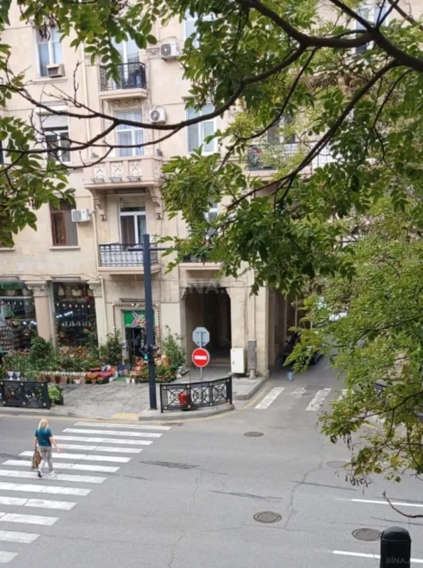 Satılır 3 otaqlı mənzil 86 m²