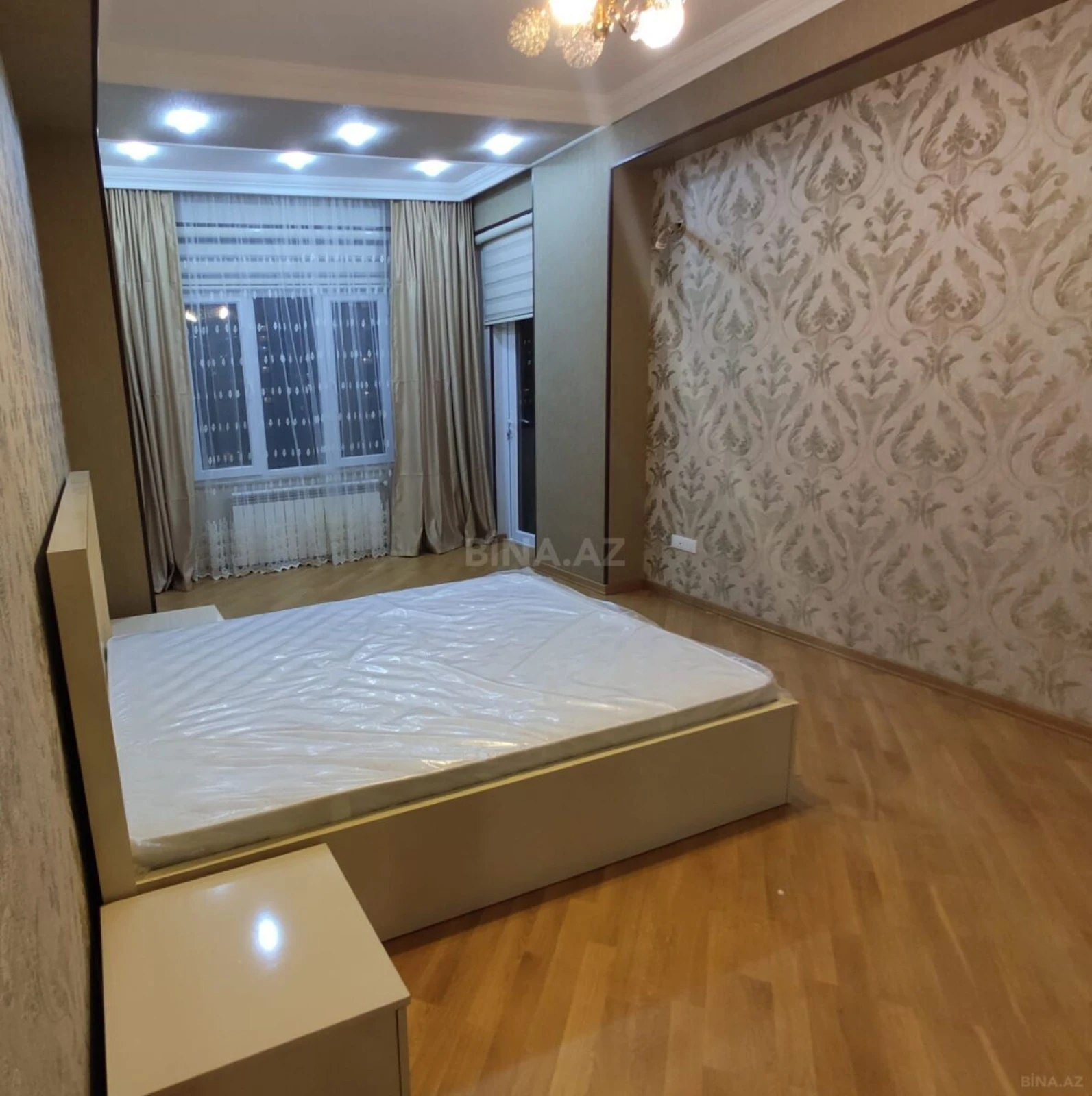 Kirayə verilir 3 otaqlı mənzil 102 m²