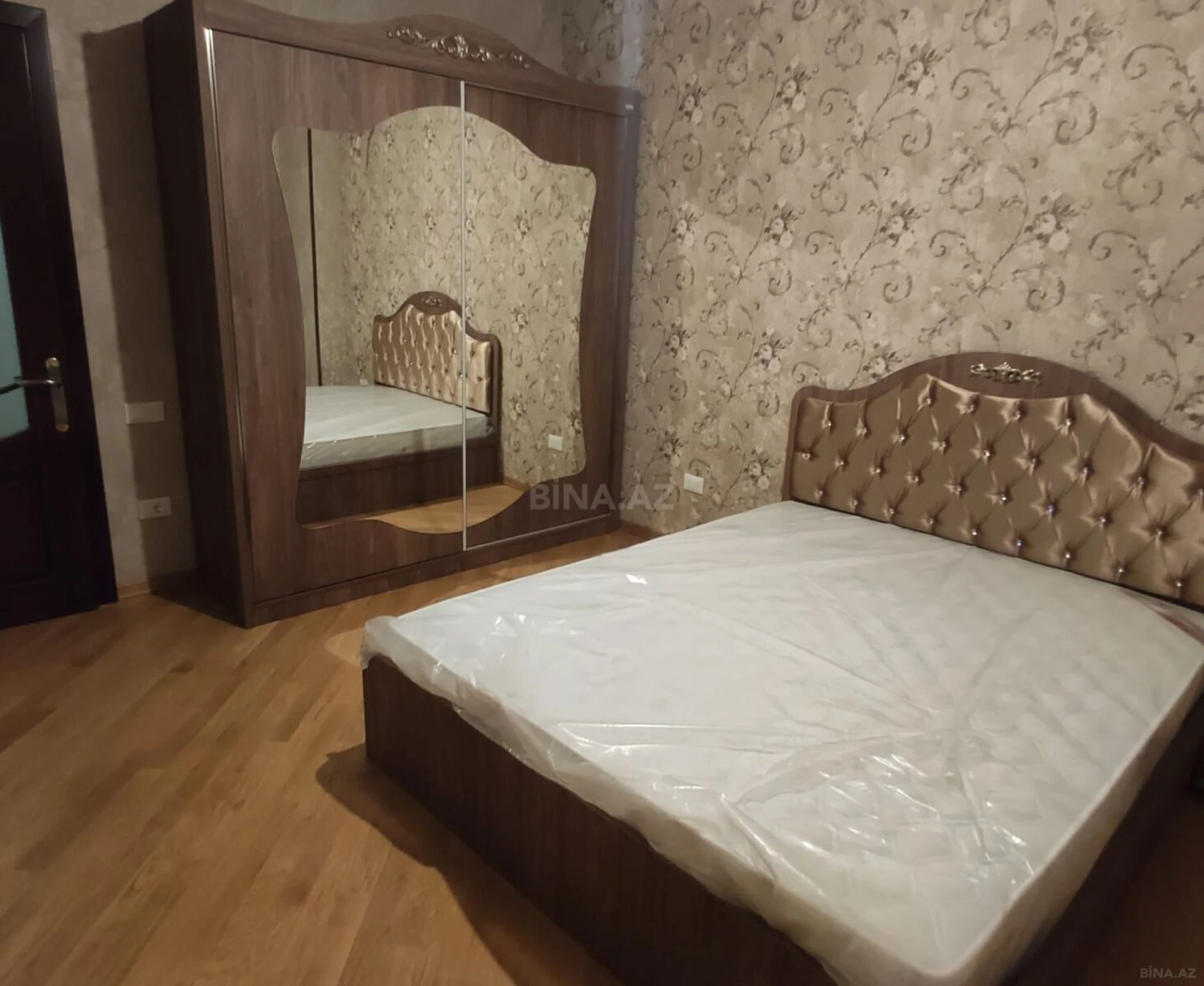 Kirayə verilir 3 otaqlı mənzil 102 m²