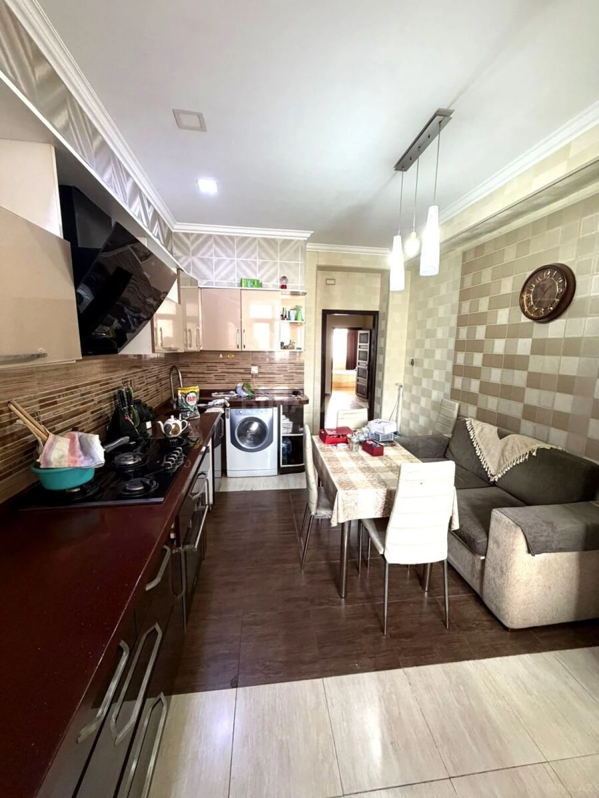 Satılır 3 otaqlı mənzil 134 m²