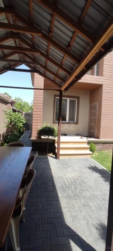 Satılır 4 otaqlı həyət evi 126 m²