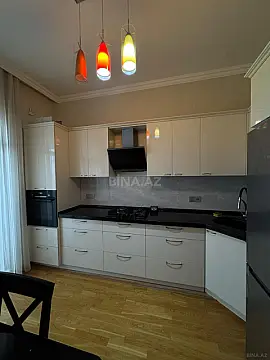 Kirayə verilir 2 otaqlı mənzil 80 m²