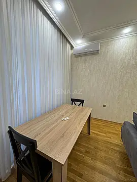 Kirayə verilir 2 otaqlı mənzil 80 m²