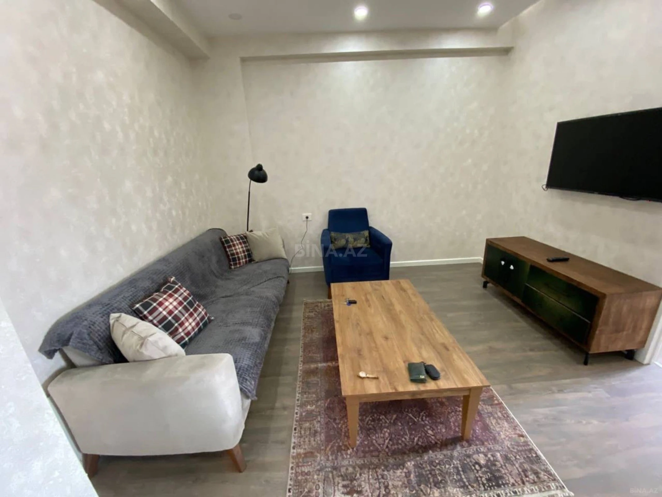 Kirayə verilir 2 otaqlı mənzil 53 m²