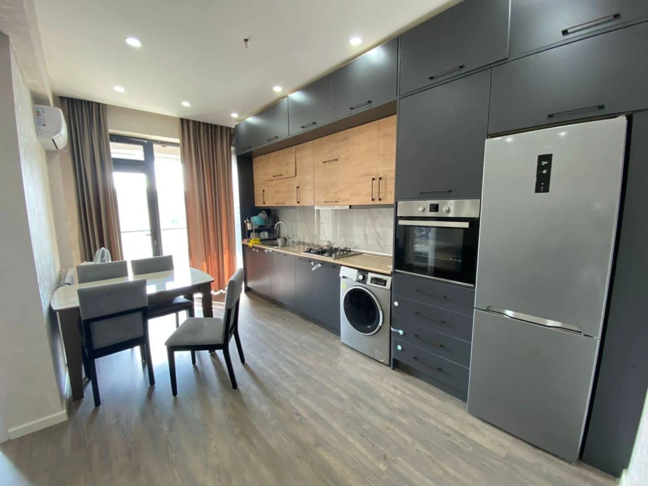 Kirayə verilir 2 otaqlı mənzil 53 m²