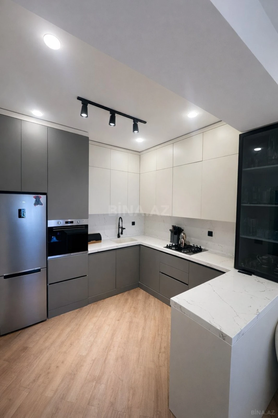 Satılır 3 otaqlı mənzil 89 m²