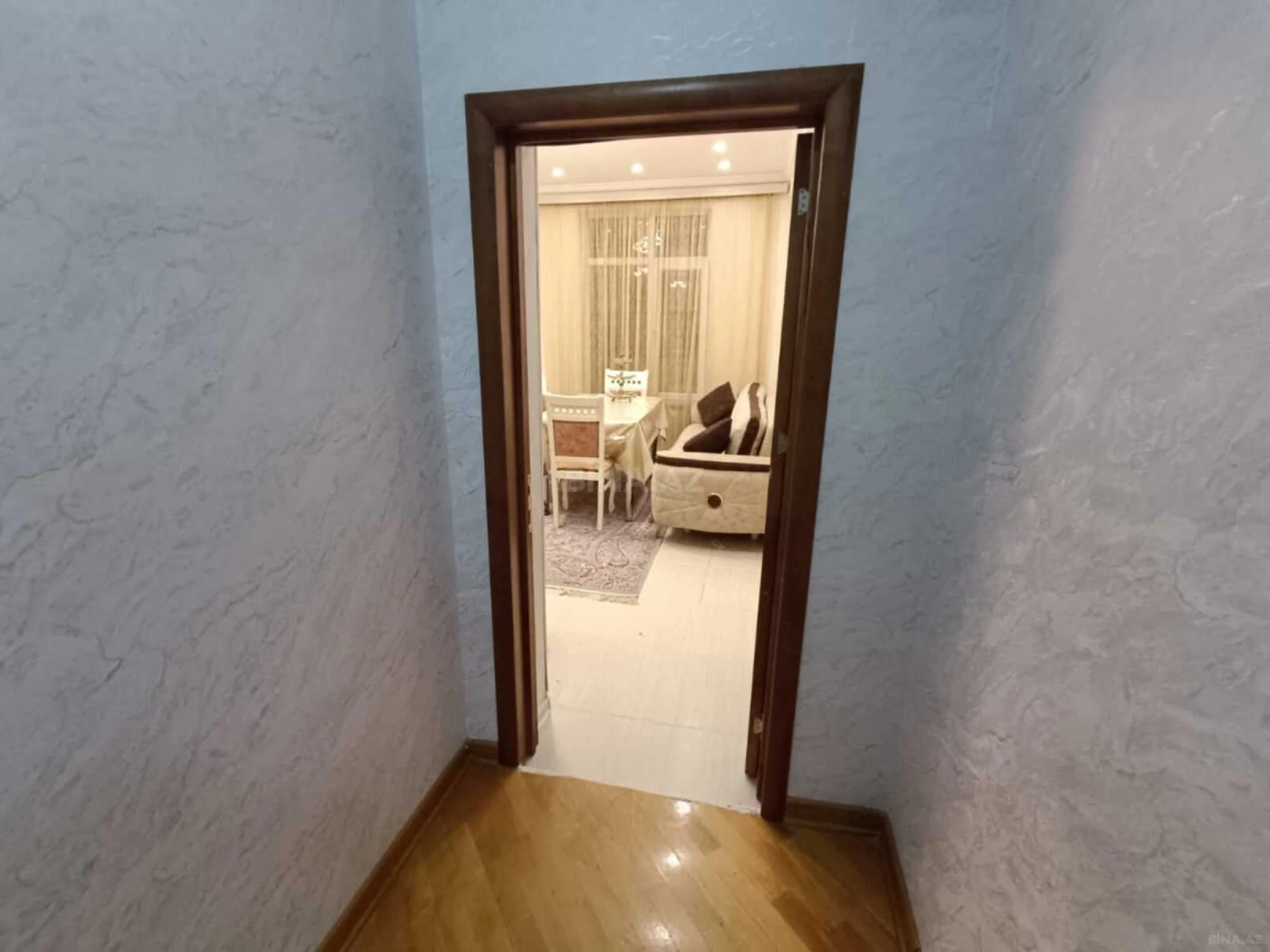 Kirayə verilir 3 otaqlı mənzil 110 m²