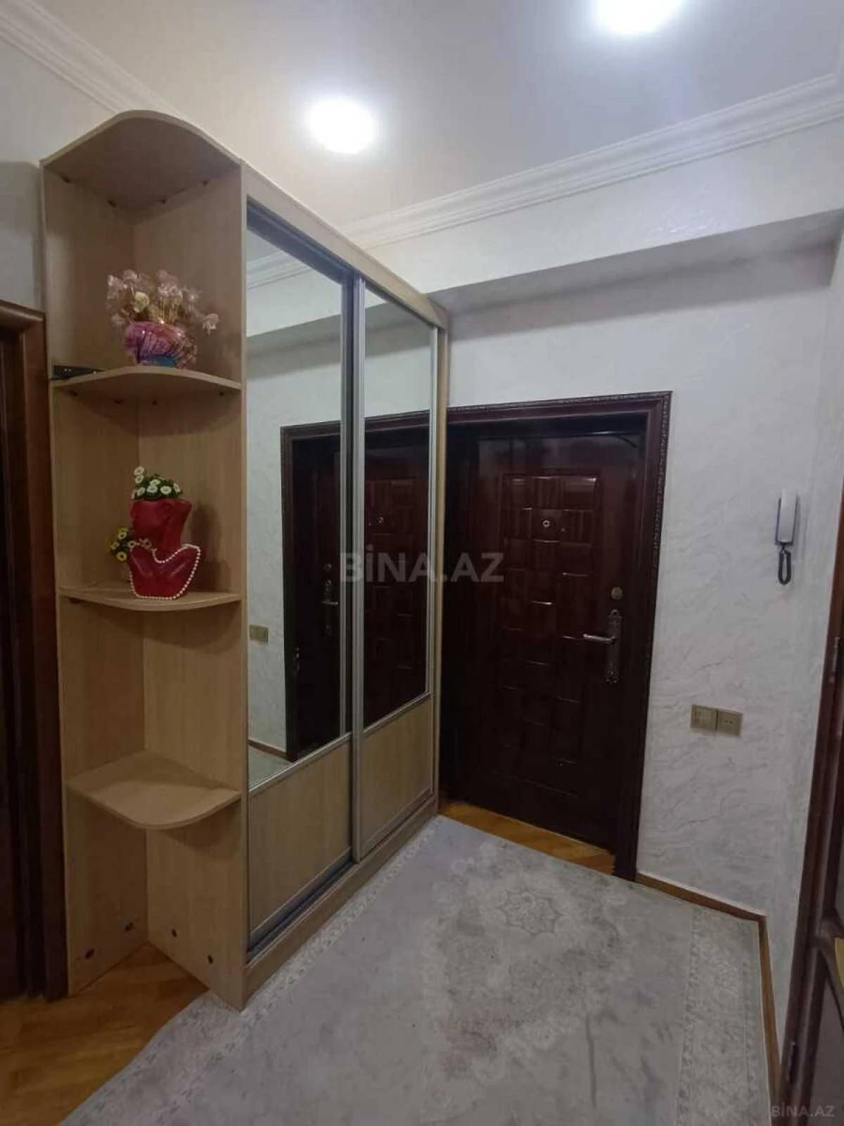 Kirayə verilir 3 otaqlı mənzil 110 m²