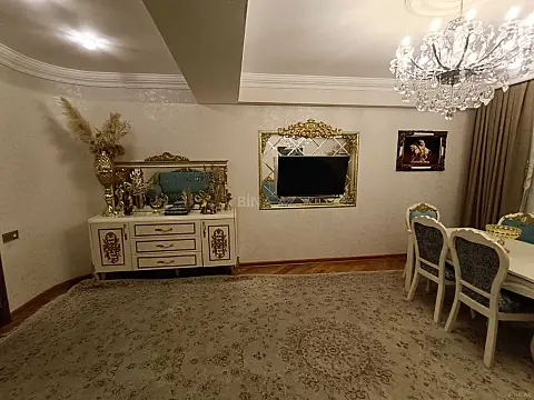 Kirayə verilir 3 otaqlı mənzil 110 m²