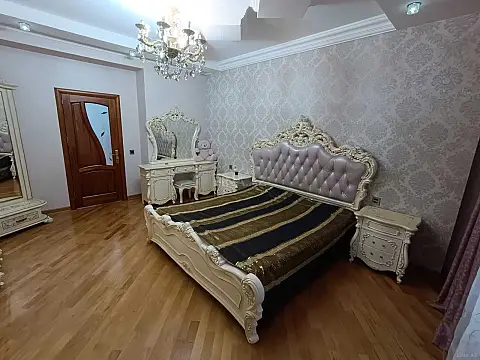 Kirayə verilir 3 otaqlı mənzil 110 m²