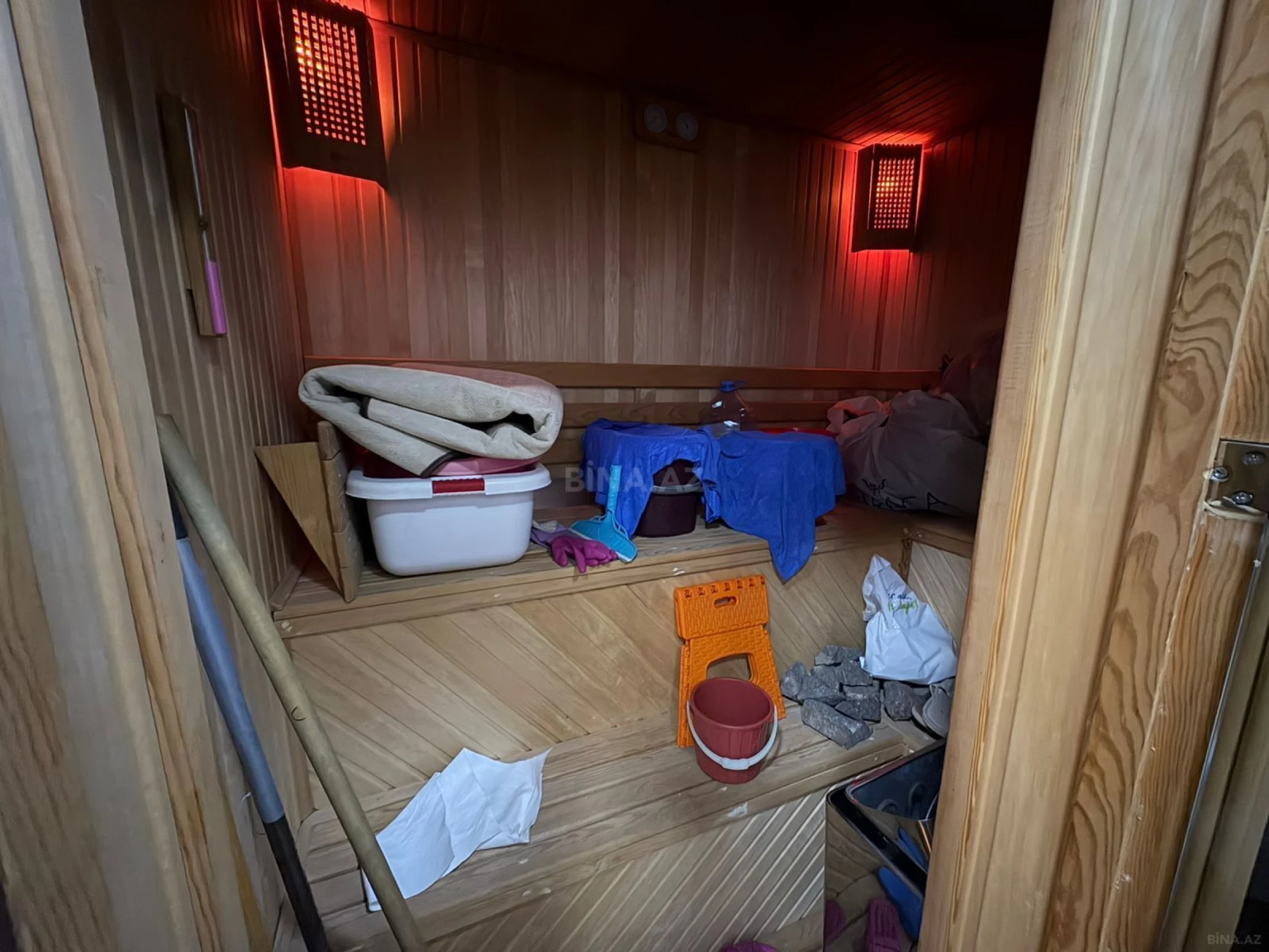 Satılır 4 otaqlı mənzil 224 m²