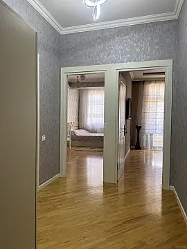 Kirayə verilir 2 otaqlı mənzil 60 m²