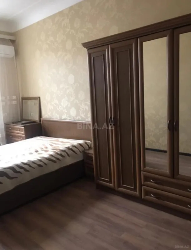 Kirayə verilir 3 otaqlı mənzil 100 m²