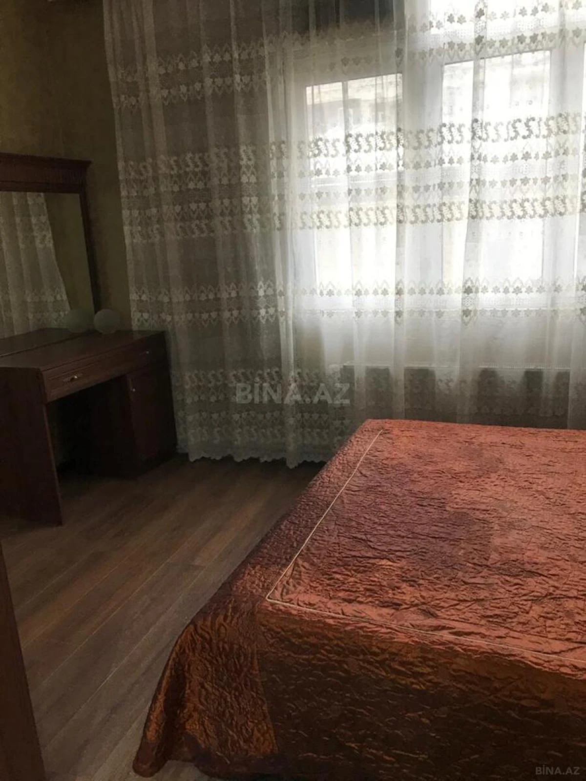 Kirayə verilir 3 otaqlı mənzil 100 m²