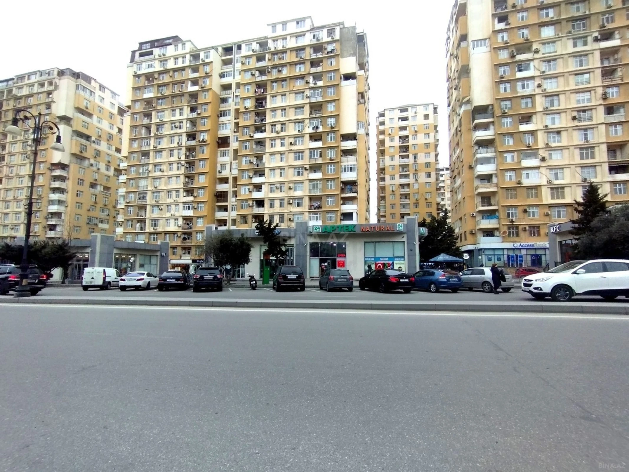 Satılır 3 otaqlı mənzil 119 m²