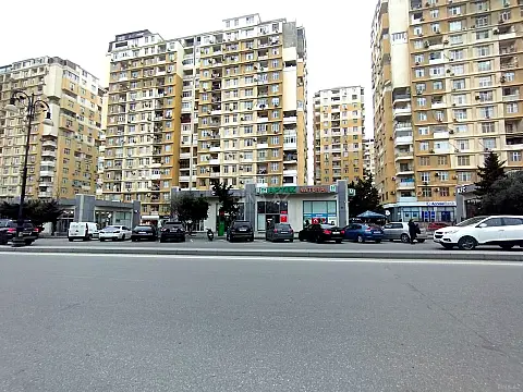 Satılır 3 otaqlı mənzil 119 m² — Bakı, Həzi Aslanov qəs. 3 otaq 119.00 m²