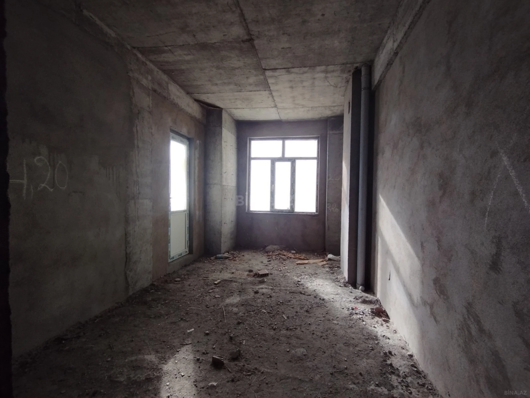 Satılır 3 otaqlı mənzil 119 m²