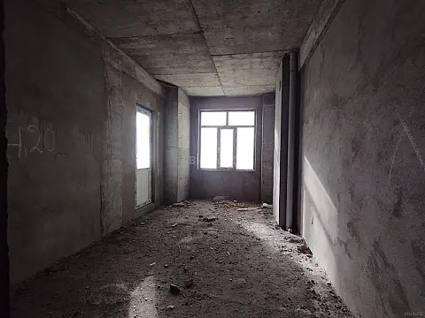 Satılır 3 otaqlı mənzil 119 m²
