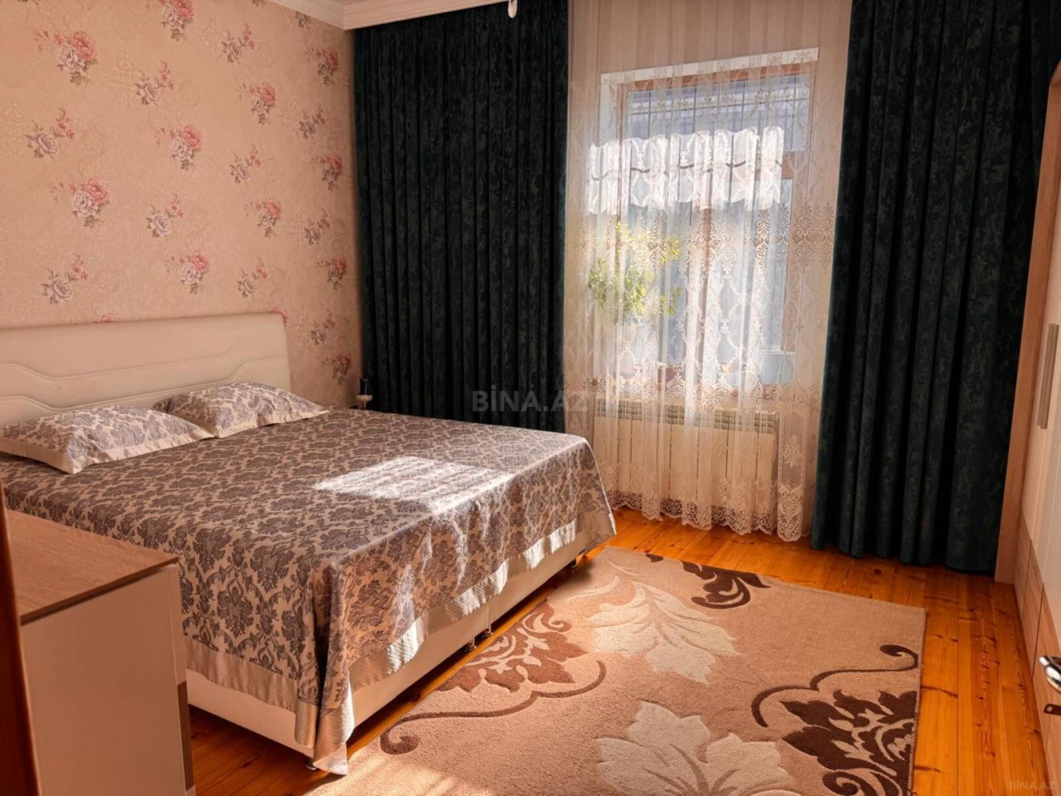 Satılır 4 otaqlı həyət evi 160 m²