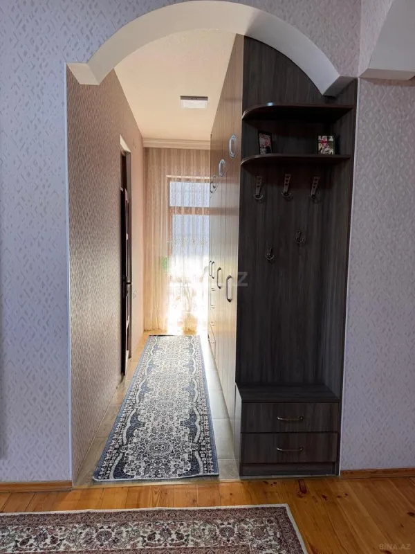 Satılır 4 otaqlı həyət evi 160 m²