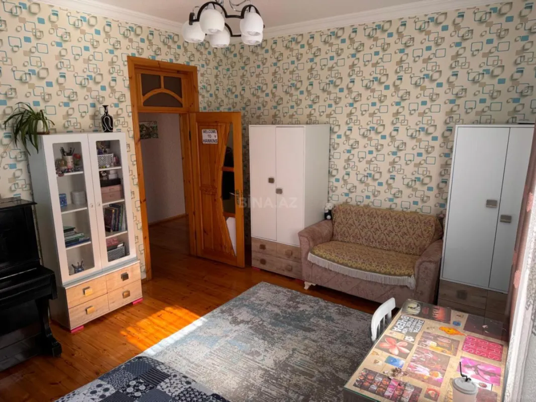 Satılır 4 otaqlı həyət evi 160 m²