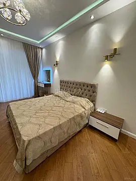 Kirayə verilir 3 otaqlı mənzil 130 m²