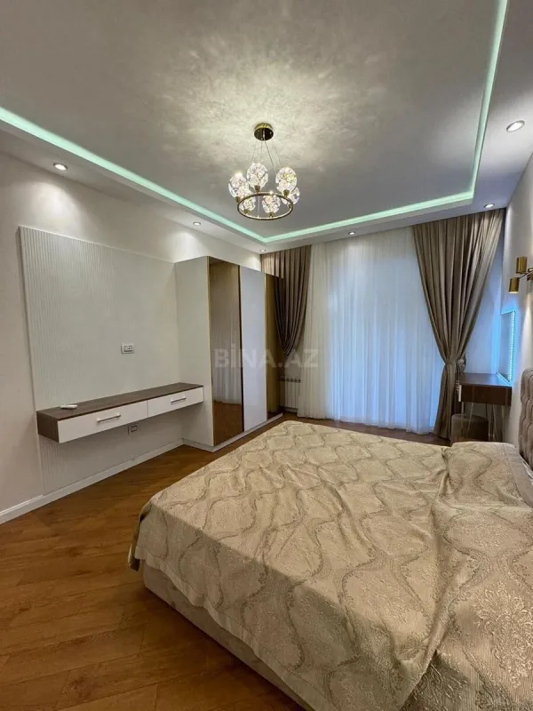 Kirayə verilir 3 otaqlı mənzil 130 m²