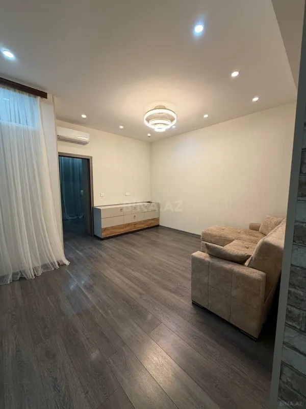 Satılır 2 otaqlı mənzil 52 m²