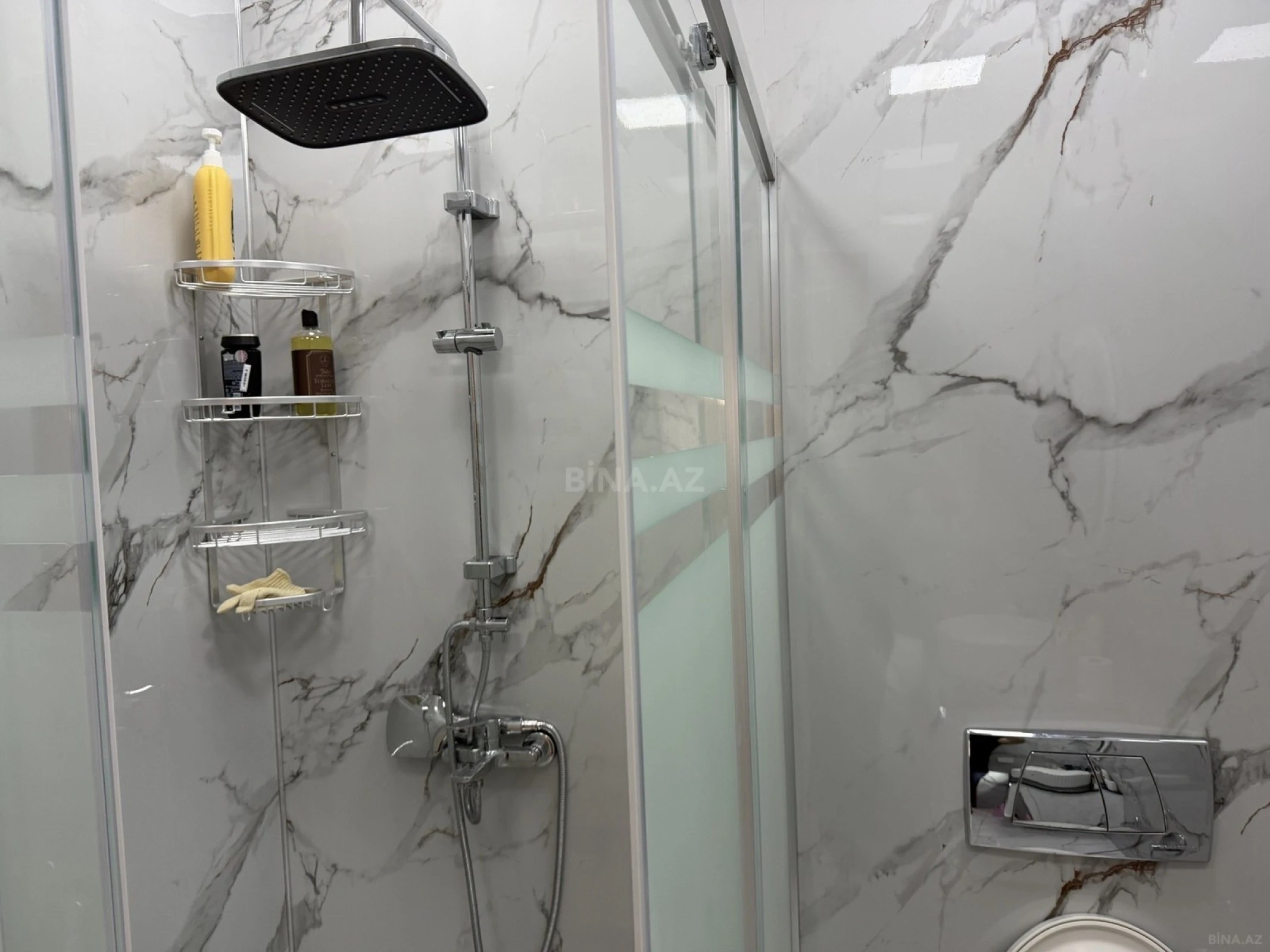 Satılır 4 otaqlı mənzil 172 m²