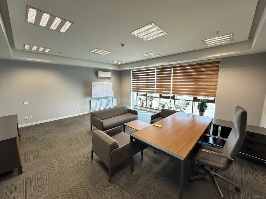 Kirayə verilir 6 otaqlı ofis 236 m²