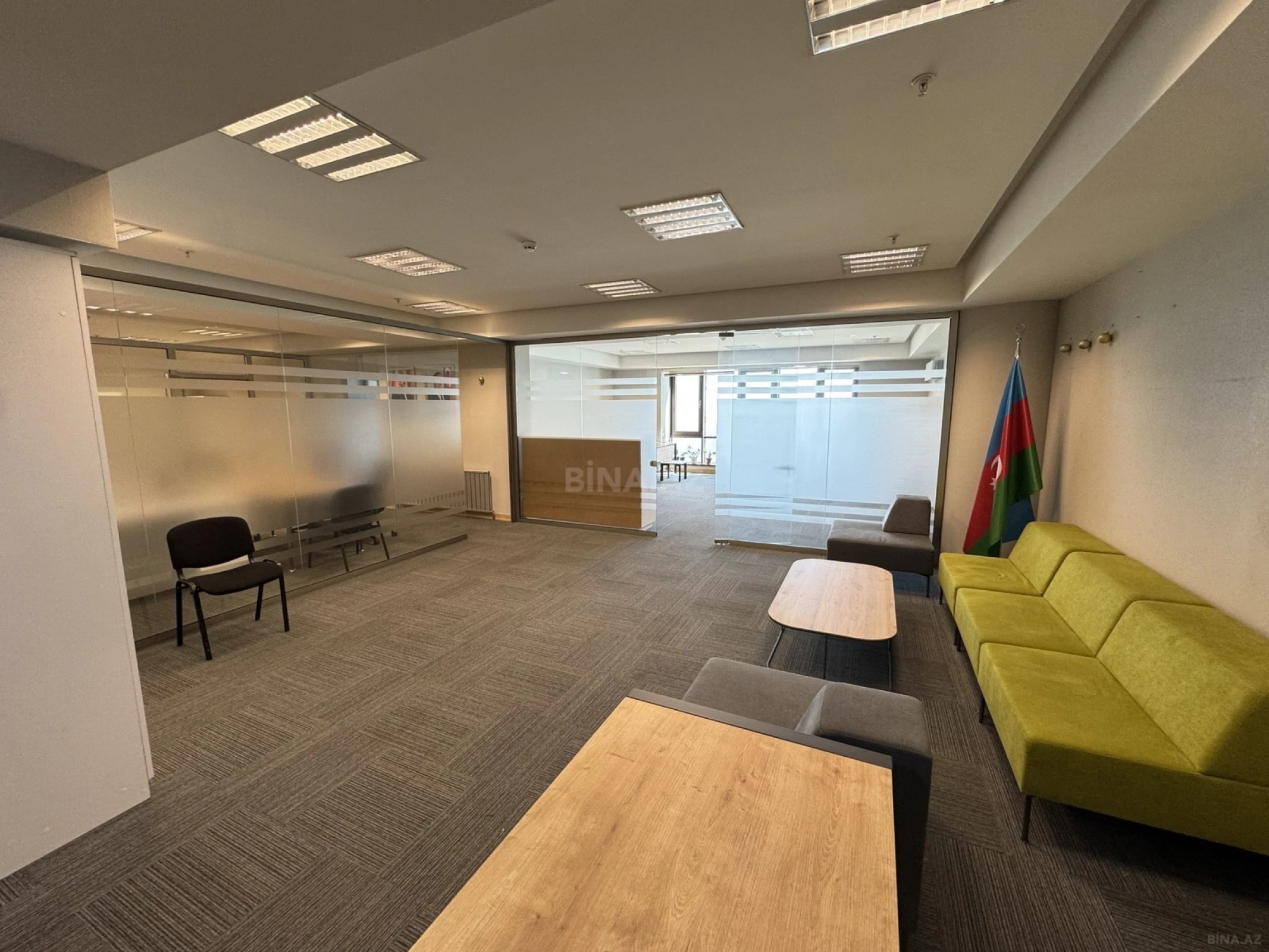 Kirayə verilir 6 otaqlı ofis 236 m²