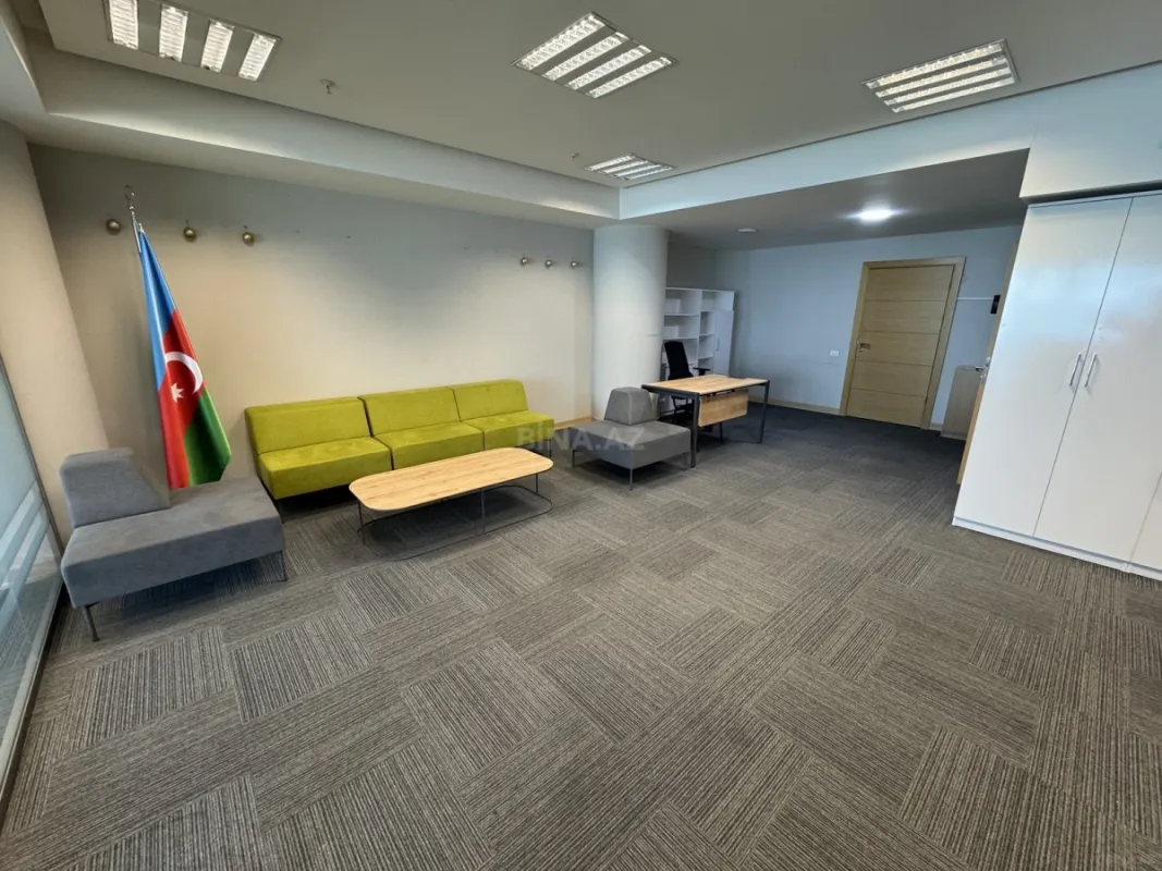 Kirayə verilir 6 otaqlı ofis 236 m²