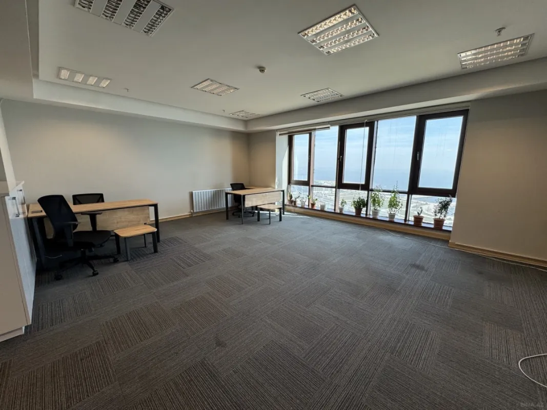 Kirayə verilir 6 otaqlı ofis 236 m²