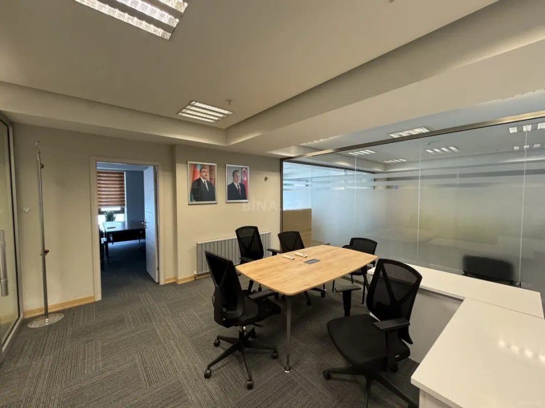 Kirayə verilir 6 otaqlı ofis 236 m²