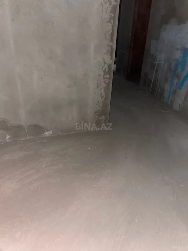 Satılır 3 otaqlı mənzil 138 m²