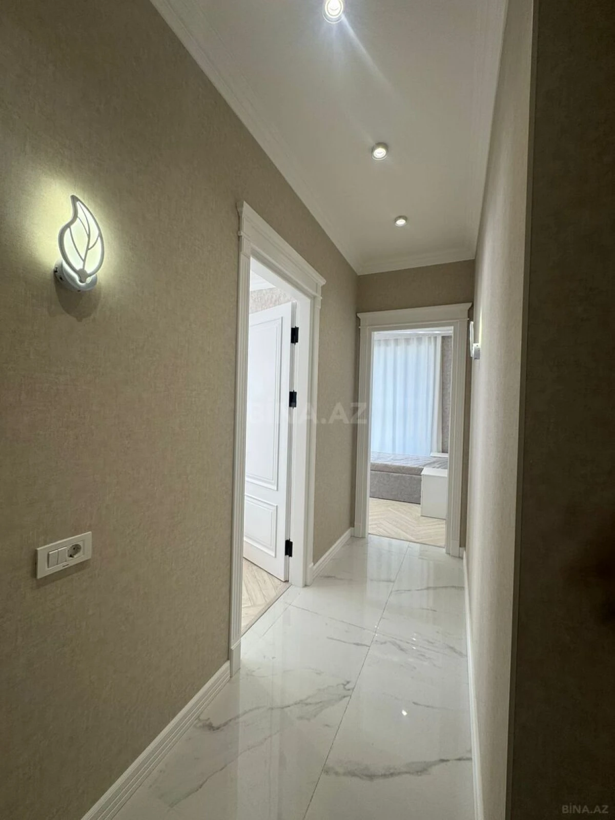 Kirayə verilir 4 otaqlı mənzil 170 m²