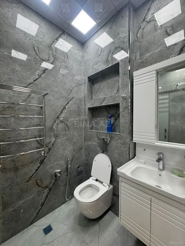 Kirayə verilir 4 otaqlı mənzil 170 m²