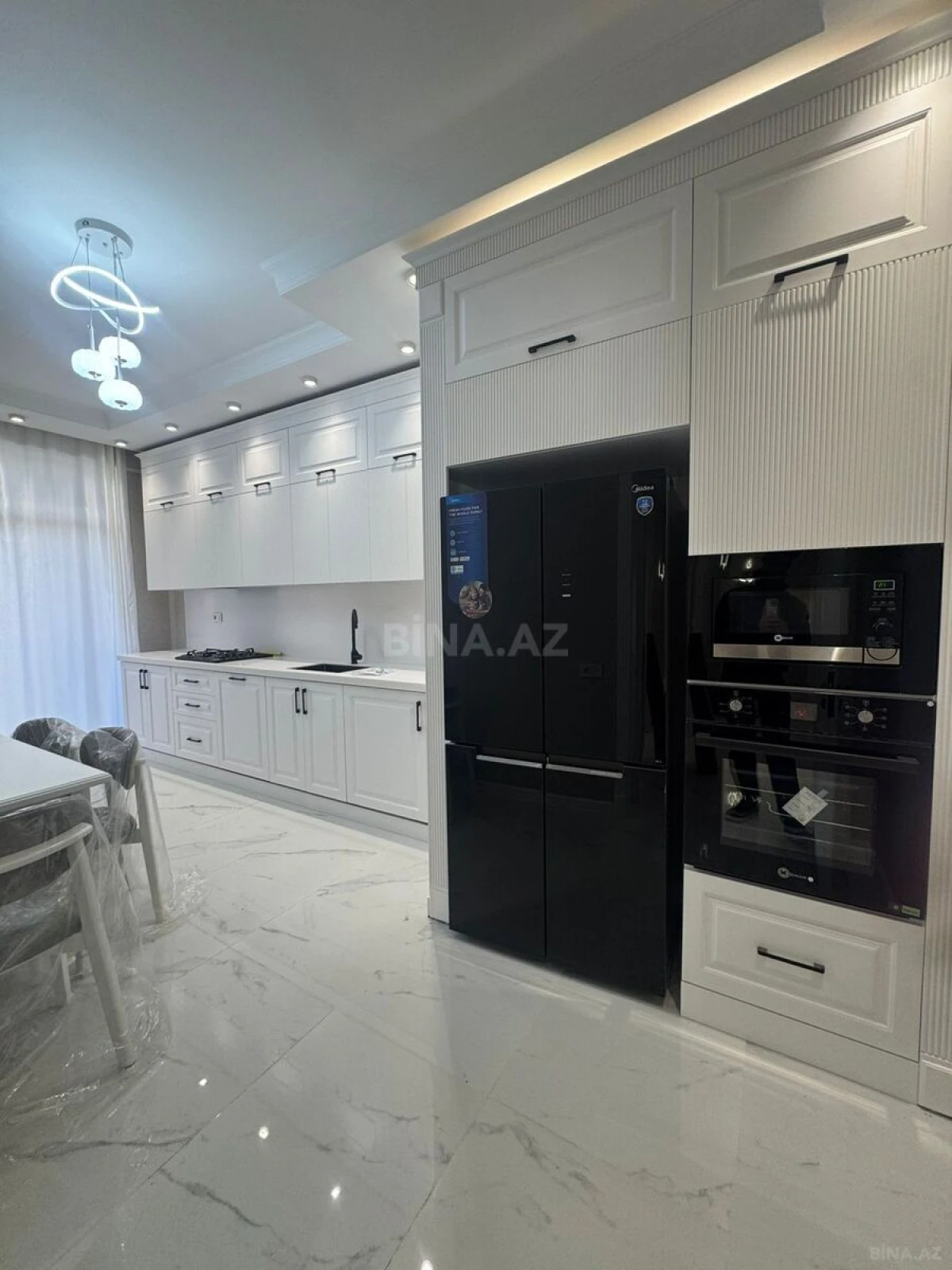 Kirayə verilir 4 otaqlı mənzil 170 m²