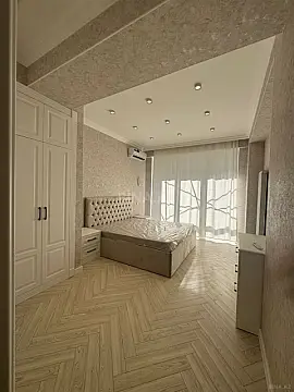 Kirayə verilir 4 otaqlı mənzil 170 m²