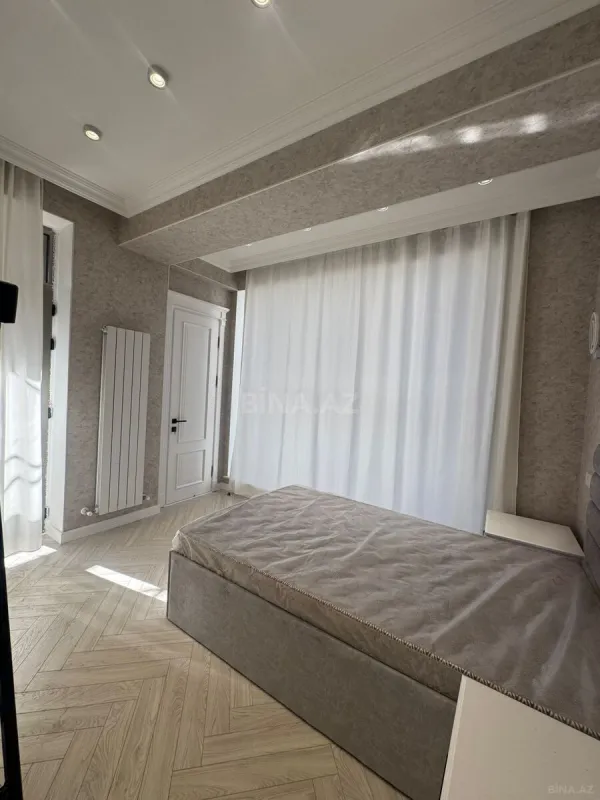 Kirayə verilir 4 otaqlı mənzil 170 m²