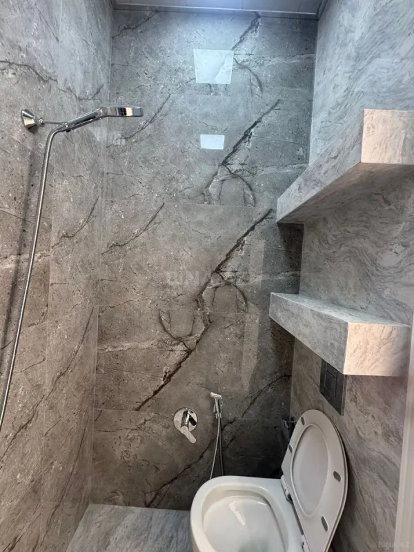 Kirayə verilir 4 otaqlı mənzil 170 m²