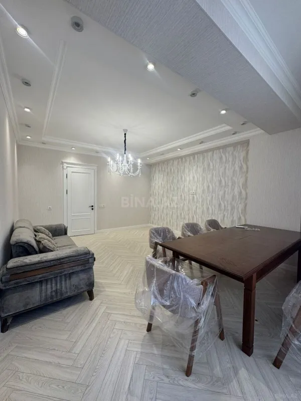 Kirayə verilir 4 otaqlı mənzil 170 m²
