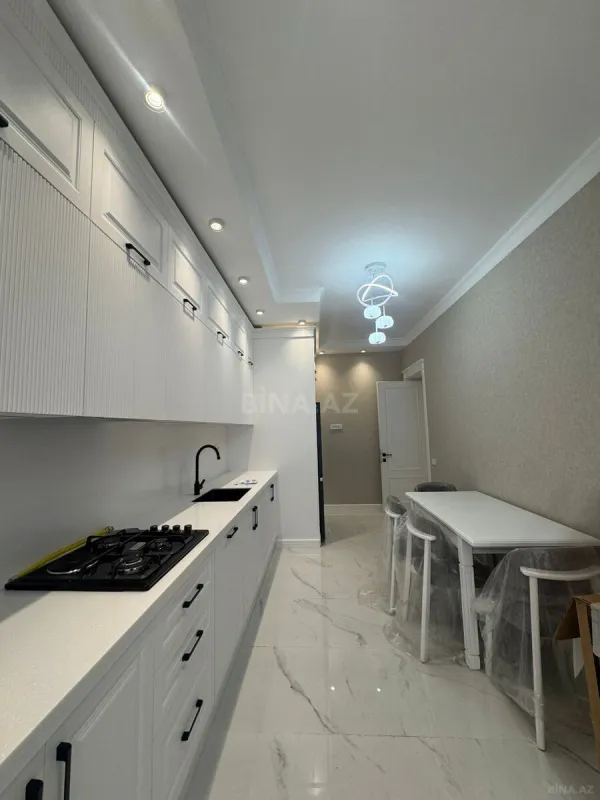 Kirayə verilir 4 otaqlı mənzil 170 m²