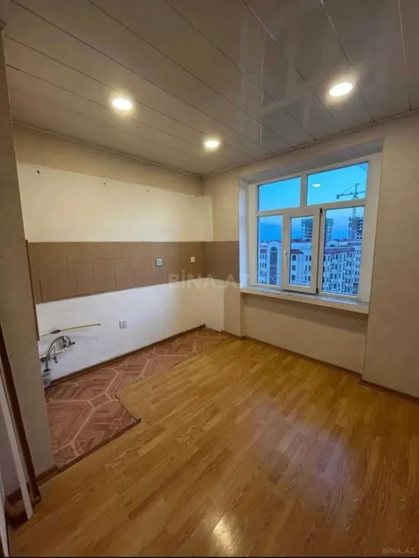Satılır 2 otaqlı mənzil 56 m²