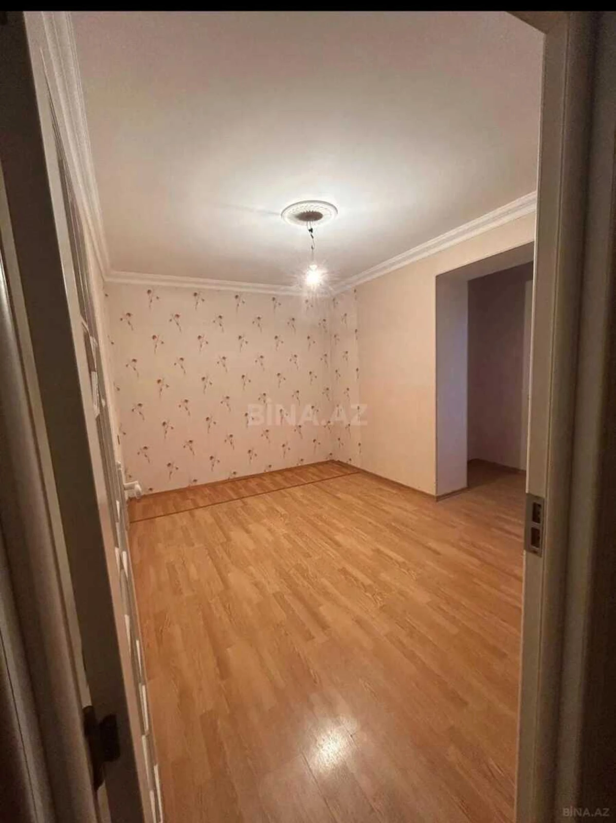 Satılır 2 otaqlı mənzil 56 m²