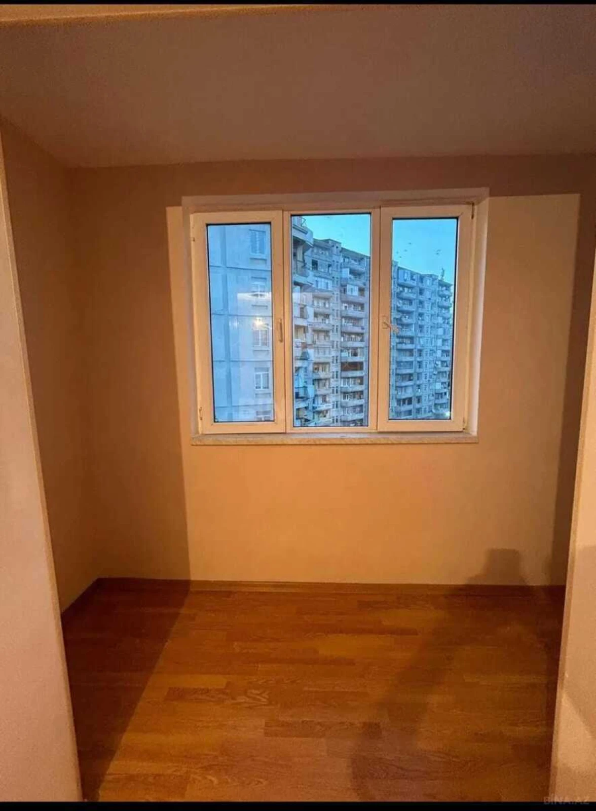 Satılır 2 otaqlı mənzil 56 m²