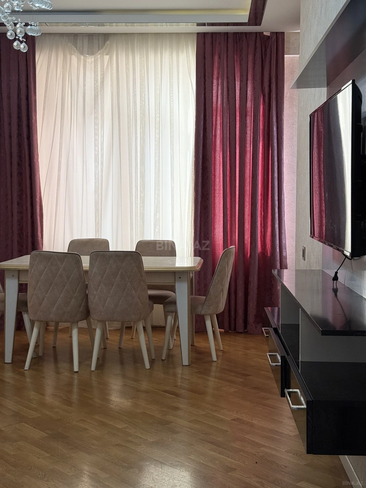 Kirayə verilir 2 otaqlı mənzil 75 m²