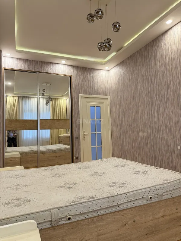 Kirayə verilir 2 otaqlı mənzil 75 m²