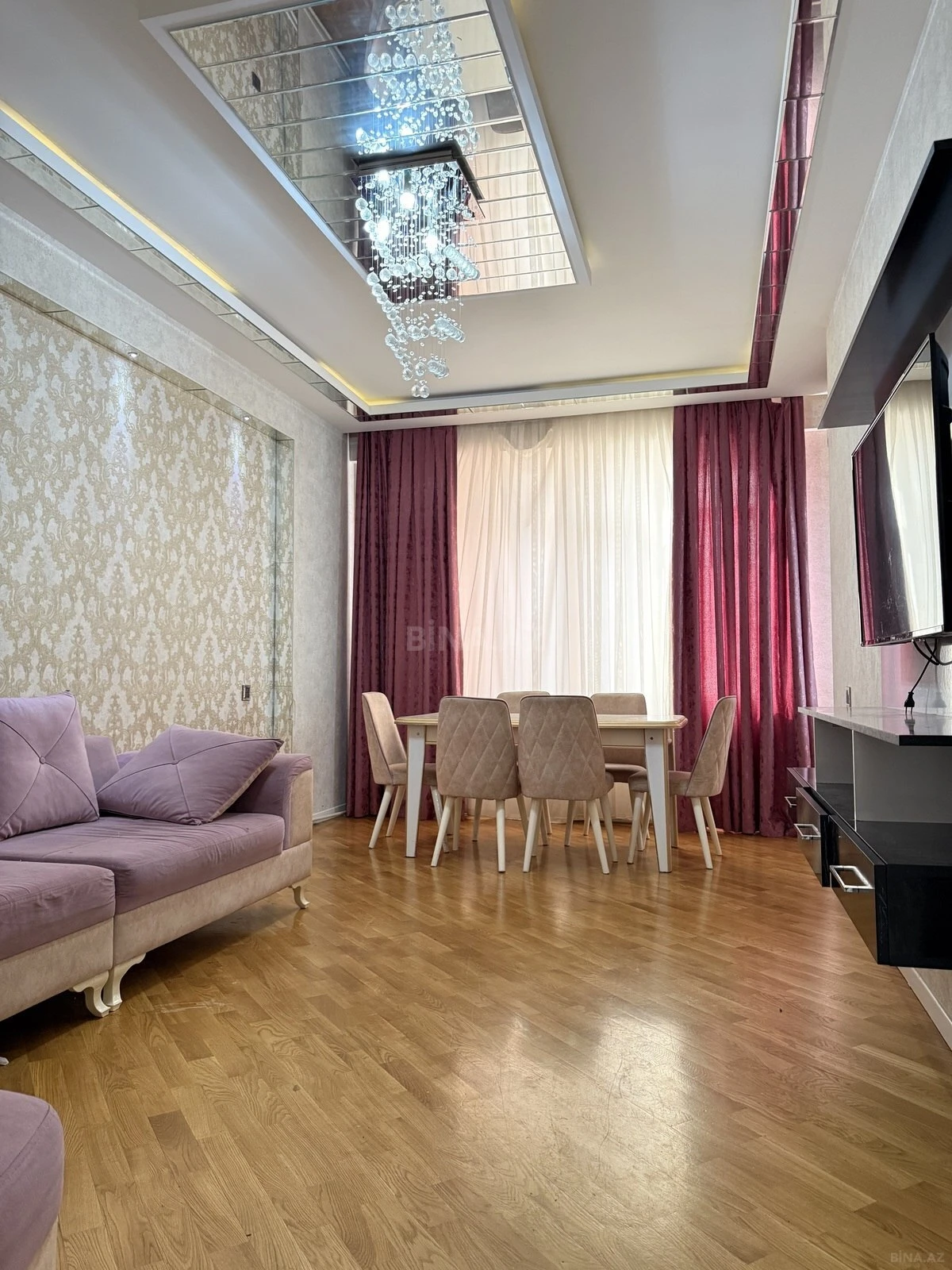 Kirayə verilir 2 otaqlı mənzil 75 m²