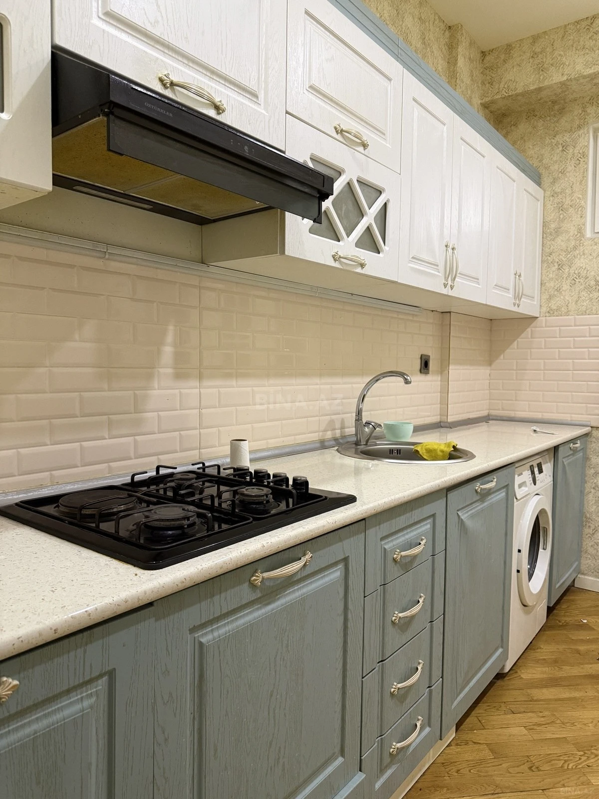 Kirayə verilir 2 otaqlı mənzil 75 m²